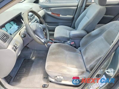 Zdjęcie 7 z 13 samochodu: 2004 TOYOTA COROLLA LE VIN:1NXBR38E04Z307548 - miniatura