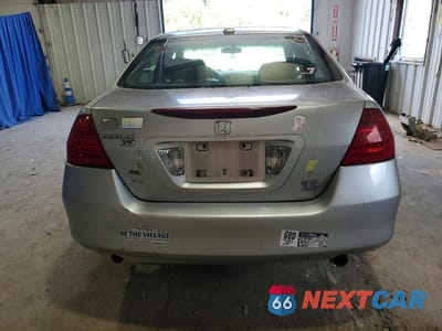 Zdjęcie 6 z 12 samochodu: 2006 HONDA ACCORD EX VIN:1HGCM66586A037308 - miniatura