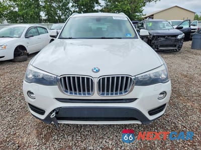 Piąte zdjęcie samochodu w środku: 2015 BMW X3 XDRIVE28I VIN:5UXWX9C52F0D61287 - miniatura