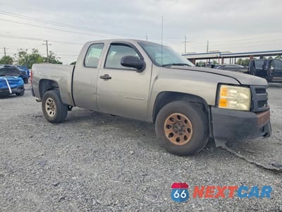 Czwarte zdjęcie samochodu z boku: 2008 CHEVROLET SILVERADO K1500 VIN:1GCEK19058Z271412 - miniatura