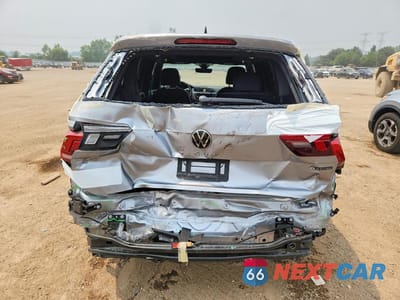Zdjęcie 6 z 13 samochodu: 2024 VOLKSWAGEN TIGUAN SE R-LINE BLACK VIN:3VV8B7AX8RM117547 - miniatura