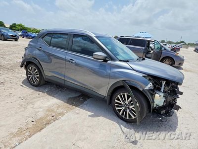 Czwarte zdjęcie samochodu z boku: 2023 NISSAN KICKS SV VIN:3N1CP5CV7PL567772 - miniatura