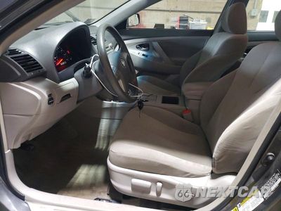 Zdjęcie 7 z 13 samochodu: 2007 TOYOTA CAMRY LE VIN:4T1BE46K07U014828 - miniatura
