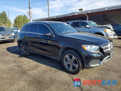 Czwarte zdjęcie samochodu z boku: 2017 MERCEDES-BENZ GLC 300 4MATIC VIN:WDC0G4KB0HF253212 - miniatura