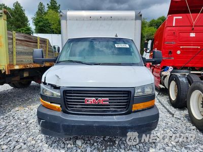 Piąte zdjęcie samochodu w środku: 2022 GMC SAVANA BOX TRUCK VIN:7GZ37TC79NN010400 - miniatura