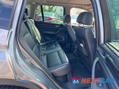 Zdjęcie 6 z 10 samochodu: 2013 BMW X3 XDRIVE35I VIN:5UXWX7C53DL981529 - miniatura