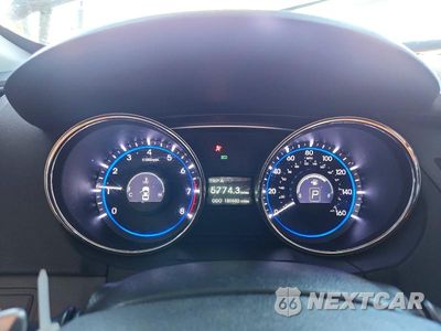 Zdjęcie 9 z 12 samochodu: 2013 HYUNDAI SONATA SE VIN:5NPEC4AC8DH710883 - miniatura