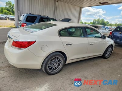Trzecie zdjęcie samochodu z tyłu: 2013 BUICK LACROSSE VIN:1G4GC5E39DF173214 - miniatura