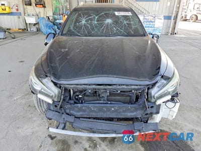 Piąte zdjęcie samochodu w środku: 2018 INFINITI Q50 3.0T LUXE VIN:JN1EV7AP3JM365068 - miniatura