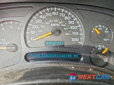 Zdjęcie 9 z 13 samochodu: 2005 GMC NEW SIERRA K1500 VIN:2GTEK13T951291167 - miniatura