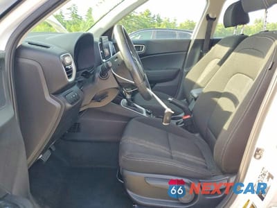 Zdjęcie 7 z 13 samochodu: 2021 HYUNDAI VENUE SEL VIN:KMHRC8A35MU093954 - miniatura