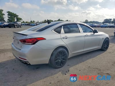 Trzecie zdjęcie samochodu z tyłu: 2015 HYUNDAI GENESIS 5.0L VIN:KMHGN4JF3FU019553 - miniatura