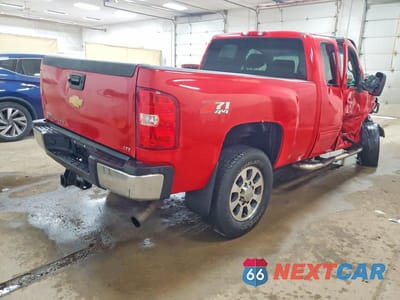 Trzecie zdjęcie samochodu z tyłu: 2013 CHEVROLET SILVERADO K2500 HEAVY DUTY LTZ VIN:1GC2KYCG6DZ271656 - miniatura