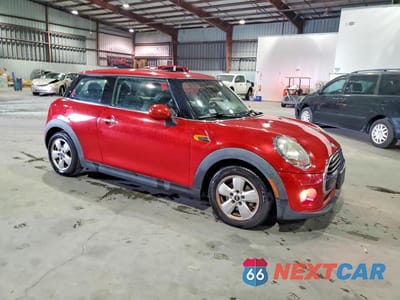 Czwarte zdjęcie samochodu z boku: 2016 MINI COOPER VIN:WMWXP5C52G2D14701 - miniatura