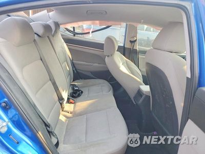 Zdjęcie 10 z 12 samochodu: 2017 HYUNDAI ELANTRA SE VIN:5NPD74LF0HH205191 - miniatura
