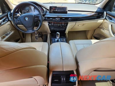 Zdjęcie 8 z 13 samochodu: 2014 BMW X5 XDRIVE35I VIN:5UXKR0C5XE0K47361 - miniatura