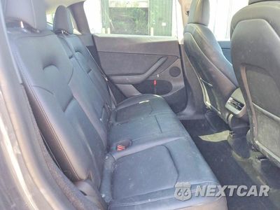 Zdjęcie 10 z 13 samochodu: 2023 TESLA MODEL Y VIN:7SAYGDEEXPF607774 - miniatura