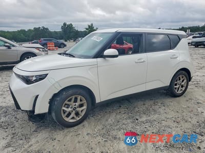 2025 KIA SOUL S KNDJ23AU2S7922085 - główne zdjęcie licytacji z USA - miniatura