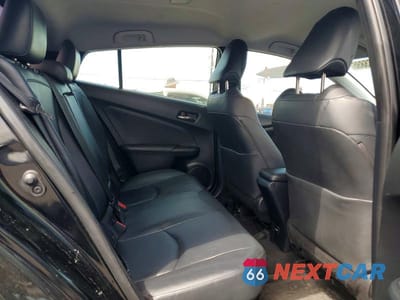 Zdjęcie 10 z 12 samochodu: 2018 TOYOTA PRIUS THREE TOURING VIN:JTDKARFU2J3061130 - miniatura