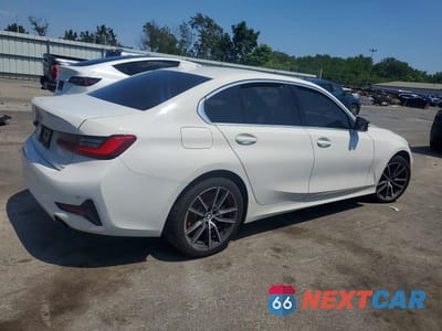 Trzecie zdjęcie samochodu z tyłu: 2019 BMW 330XI VIN:WBA5R7C51KAJ86699 - miniatura