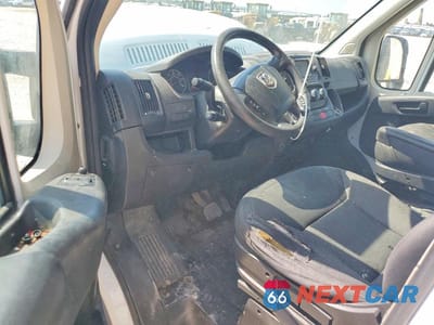 Zdjęcie 8 z 13 samochodu: 2014 RAM PROMASTER 3500 3500 HIGH VIN:3C6URVHG0EE119517 - miniatura