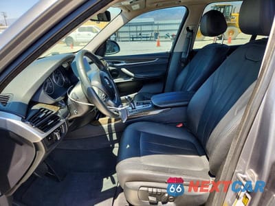 Zdjęcie 7 z 13 samochodu: 2016 BMW X5 VIN:5UXKR2C50G0R69596 - miniatura
