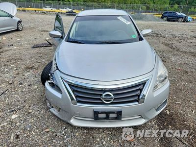 Piąte zdjęcie samochodu w środku: 2015 NISSAN ALTIMA 2.5 S VIN:1N4AL3AP7FC148619 - miniatura