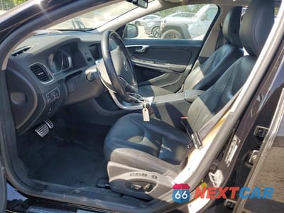Zdjęcie 7 z 12 samochodu: 2015 VOLVO V60 PREMIER+ VIN:YV1612SC7F1213387 - miniatura