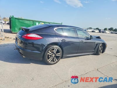 Trzecie zdjęcie samochodu z tyłu: 2013 PORSCHE PANAMERA S VIN:WP0AB2A74DL061202 - miniatura
