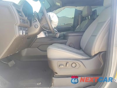 Zdjęcie 7 z 13 samochodu: 2024 GMC YUKON SLT VIN:1GKS2BKD2RR355425 - miniatura