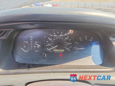 Zdjęcie 9 z 12 samochodu: 2000 TOYOTA CAMRY LE VIN:4T1BG22K7YU968661 - miniatura