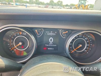 Zdjęcie 9 z 14 samochodu: 2018 JEEP WRANGLER UNLIMITED SPORT VIN:1C4HJXDG2JW172397 - miniatura