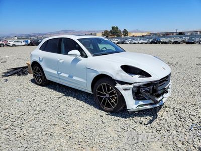 Czwarte zdjęcie samochodu z boku: 2025 PORSCHE MACAN BASE VIN:WP1AA2A56SLB01583 - miniatura