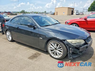 Czwarte zdjęcie samochodu z boku: 2011 BMW 335 I VIN:WBAKG7C56BE598490 - miniatura