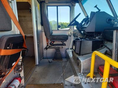 Zdjęcie 10 z 12 samochodu: 2020 FREIGHTLINER MT45G CHASSIS DELIVERY TRUCK VIN:4UZAC2EA0LCMF2436 - miniatura