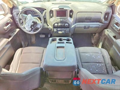 Zdjęcie 8 z 10 samochodu: 2026 CHEVROLET SILVERADO K1500 TRAIL BOSS CUSTOM VIN:3GCUKCED1TG269472 - miniatura