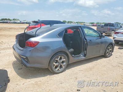 Trzecie zdjęcie samochodu z tyłu: 2021 KIA FORTE LXS VIN:3KPF24AD5ME334728 - miniatura