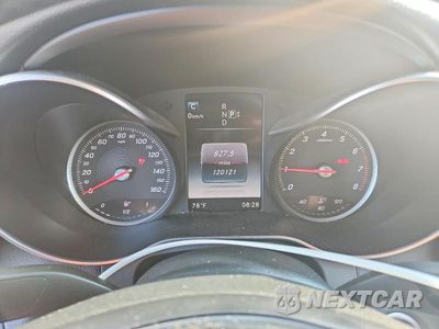 Zdjęcie 9 z 12 samochodu: 2015 MERCEDES-BENZ C 300 VIN:55SWF4JB0FU054195 - miniatura