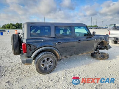 Trzecie zdjęcie samochodu z tyłu: 2024 FORD BRONCO BIG BEND VIN:1FMDE7BH3RLB36824 - miniatura
