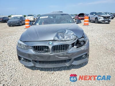 Piąte zdjęcie samochodu w środku: 2018 BMW 440I VIN:WBA4Z5C53JEA33090 - miniatura