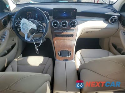 Zdjęcie 8 z 13 samochodu: 2022 MERCEDES-BENZ GLC 300 4MATIC VIN:W1N0G8EB9NG120925 - miniatura