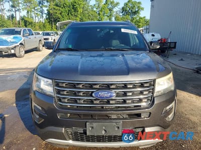 Piąte zdjęcie samochodu w środku: 2017 FORD EXPLORER XLT VIN:1FM5K7D80HGB87974 - miniatura