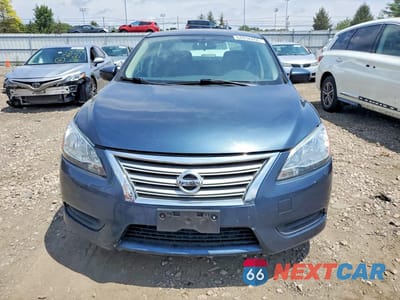 Piąte zdjęcie samochodu w środku: 2014 NISSAN SENTRA S VIN:3N1AB7AP2EL667362 - miniatura