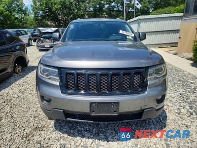 Piąte zdjęcie samochodu w środku: 2012 JEEP GRAND CHEROKEE LAREDO VIN:1C4RJFAG8CC103463 - miniatura