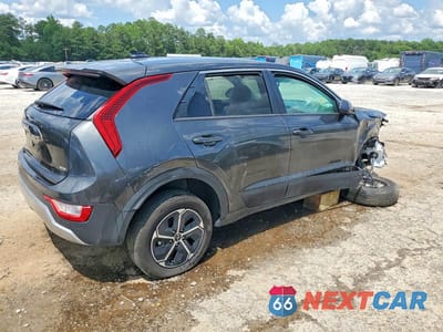 Trzecie zdjęcie samochodu z tyłu: 2026 KIA NIRO LX VIN:KNDCP3LE2T5325144 - miniatura