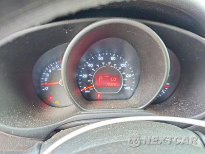 Zdjęcie 9 z 13 samochodu: 2015 KIA SOUL + VIN:KNDJP3A56F7800989 - miniatura