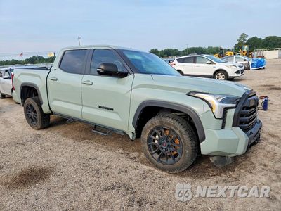 Czwarte zdjęcie samochodu z boku: 2024 TOYOTA TUNDRA SR5 VIN:5TFLA5DB6RX142327 - miniatura