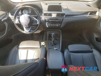 Zdjęcie 8 z 13 samochodu: 2018 BMW X1 XDRIVE28I VIN:WBXHT3C36J5L30928 - miniatura