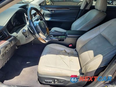 Zdjęcie 7 z 13 samochodu: 2013 LEXUS ES 350 VIN:JTHBK1GG8D2028052 - miniatura