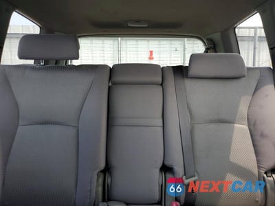 Zdjęcie 10 z 13 samochodu: 2006 TOYOTA HIGHLANDER LIMITED VIN:JTEEP21A660142300 - miniatura